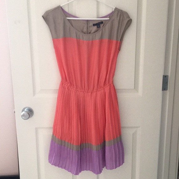 American Eagle Colour Block Pleated Dress - Picture 1 of 3